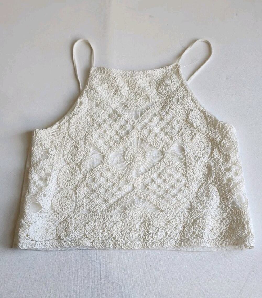 LOVE ON A HANGER WOMENS Halter TOP Large WHITE CROCHET Crop TOP ADJUSTABLE Boho